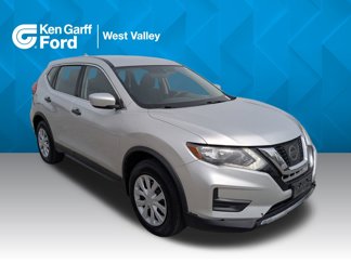 Used 2017 Nissan Rogue S image 1