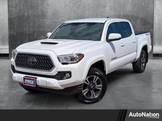 Used 2018 Toyota Tacoma TRD Sport image 1