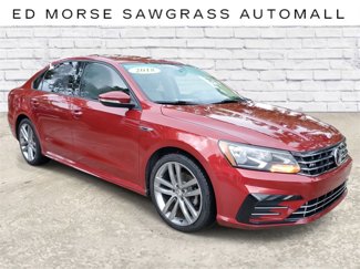 Used 2018 Volkswagen Passat 2.0T R-Line image 1