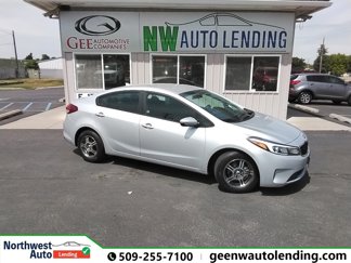 Used 2017 Kia Forte LX image 1