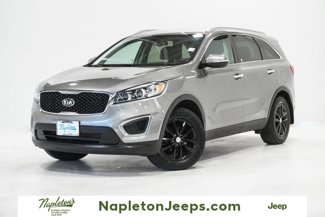 Used 2017 Kia Sorento LX w/ LX Convenience Package image 1