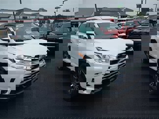 Used 2019 Toyota Highlander LE video 1