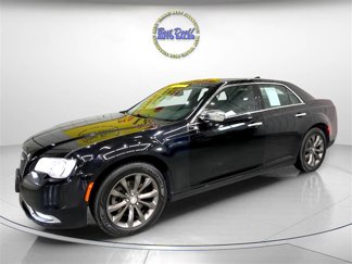 Used 2016 Chrysler 300 C image 1