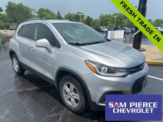 Used 2018 Chevrolet Trax LT w/ LT Convenience Package image 1