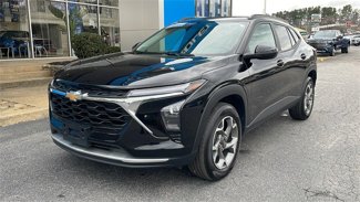 Certified 2024 Chevrolet Trax LT w/ Driver Confidence Package image 1