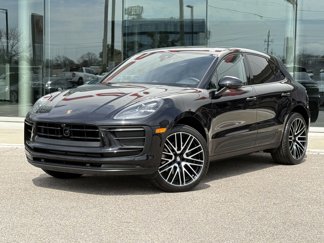 Certified 2024 Porsche Macan image 1