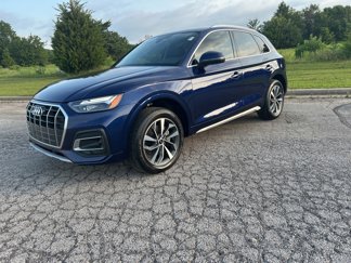 Used 2021 Audi Q5 2.0T Premium w/ Convenience Package image 1