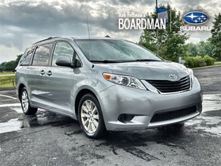 Used 2014 Toyota Sienna LE image 1