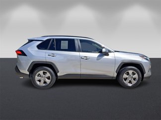 Used 2022 Toyota RAV4 XLE video 2