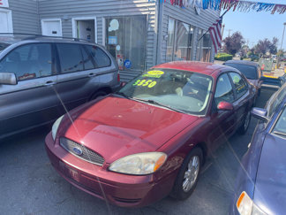 Used 2006 Ford Taurus SEL image 1