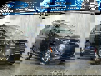 Used 2019 Chrysler Pacifica Touring-L Plus image 1