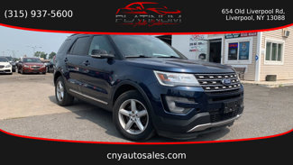 Used 2017 Ford Explorer XLT image 1