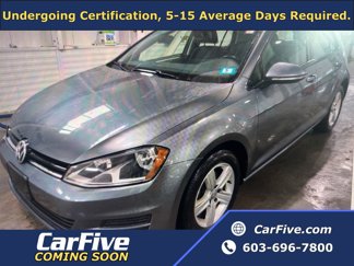 Used 2017 Volkswagen Golf S image 1