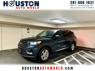 Used 2023 Ford Explorer XLT image 1