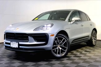 Certified 2025 Porsche Macan image 1