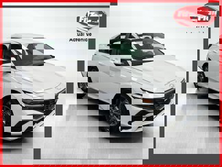 Used 2024 Hyundai Elantra SEL image 1