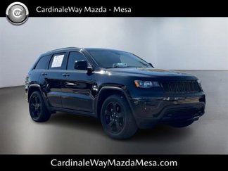 Used 2019 Jeep Grand Cherokee Laredo image 1