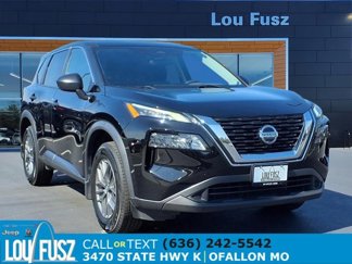 Used 2021 Nissan Rogue S image 1