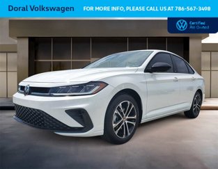 Used 2025 Volkswagen Jetta Sport image 1