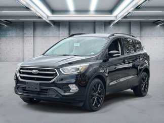 Used 2017 Ford Escape Titanium image 1