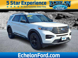 Certified 2022 Ford Explorer XLT image 1