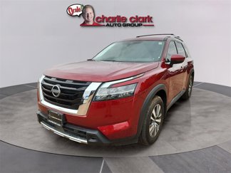 Used 2024 Nissan Pathfinder SL image 1
