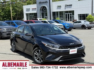 Used 2023 Kia Forte LXS w/ LXS Technology Package image 1