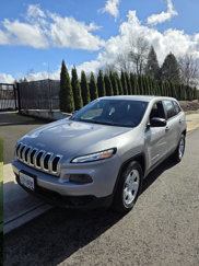 Used 2015 Jeep Cherokee Sport image 1