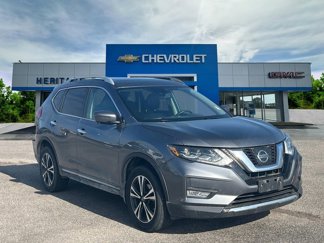Used 2017 Nissan Rogue SL w/ SL Premium Package image 1
