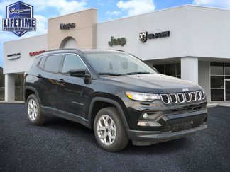 New 2025 Jeep Compass Latitude image 1