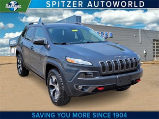 Used 2017 Jeep Cherokee Trailhawk w/ Cold Weather Group image 1