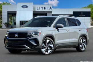 Used 2024 Volkswagen Taos SE image 1