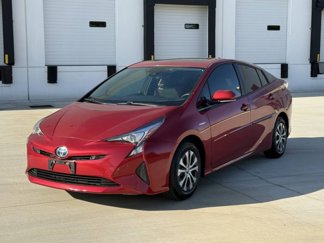 Used 2018 Toyota Prius Three image 1
