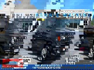 Used 2021 Jeep Renegade Latitude image 1