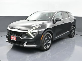 Used 2023 Kia Sportage LX image 1