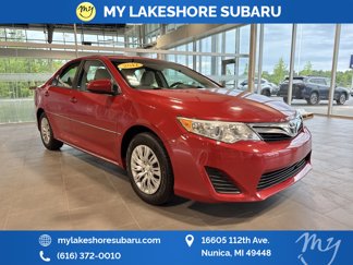 Used 2012 Toyota Camry LE image 1