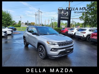 Used 2022 Jeep Compass Altitude w/ Convenience Group image 1
