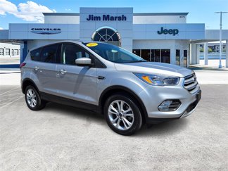 Used 2019 Ford Escape SE image 1