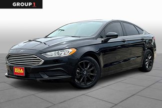 Used 2017 Ford Fusion SE w/ Fusion SE Technology Package image 1