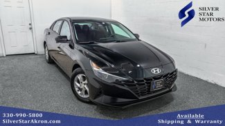 Used 2022 Hyundai Elantra SE image 1