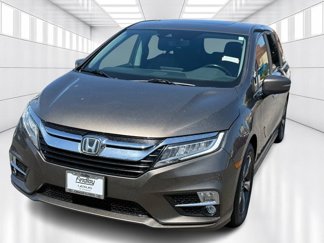 Used 2018 Honda Odyssey Touring image 1