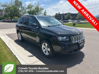 Used 2017 Jeep Compass Latitude image 1