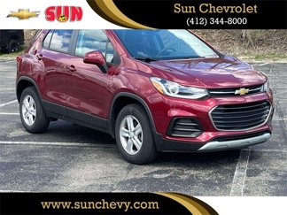 Certified 2022 Chevrolet Trax LT w/ Driver Confidence Package image 1