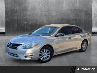 Used 2014 Nissan Altima 2.5 S image 1