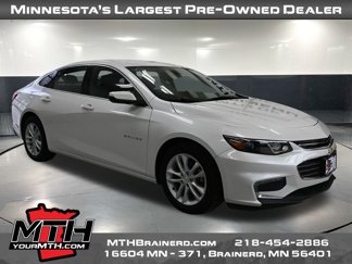 Used 2017 Chevrolet Malibu LT image 1