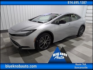Used 2025 Toyota Prius XLE image 1