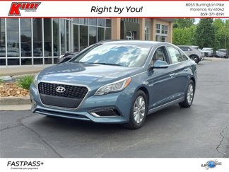 Used 2016 Hyundai Sonata SE image 1