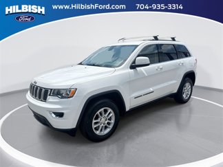 Used 2019 Jeep Grand Cherokee Laredo image 1