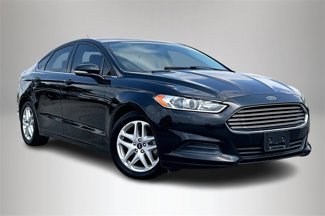 Used 2015 Ford Fusion SE image 1