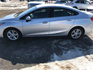 Used 2017 Chevrolet Cruze LT w/ Convenience Package image 1